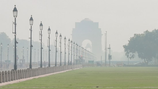 A layer of smog engulfs the India Gate on a cold morning, in New Delhi, Wednesday, Oct. 21, 2026.