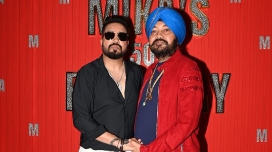 Daler Mehndi with Mika Singh
