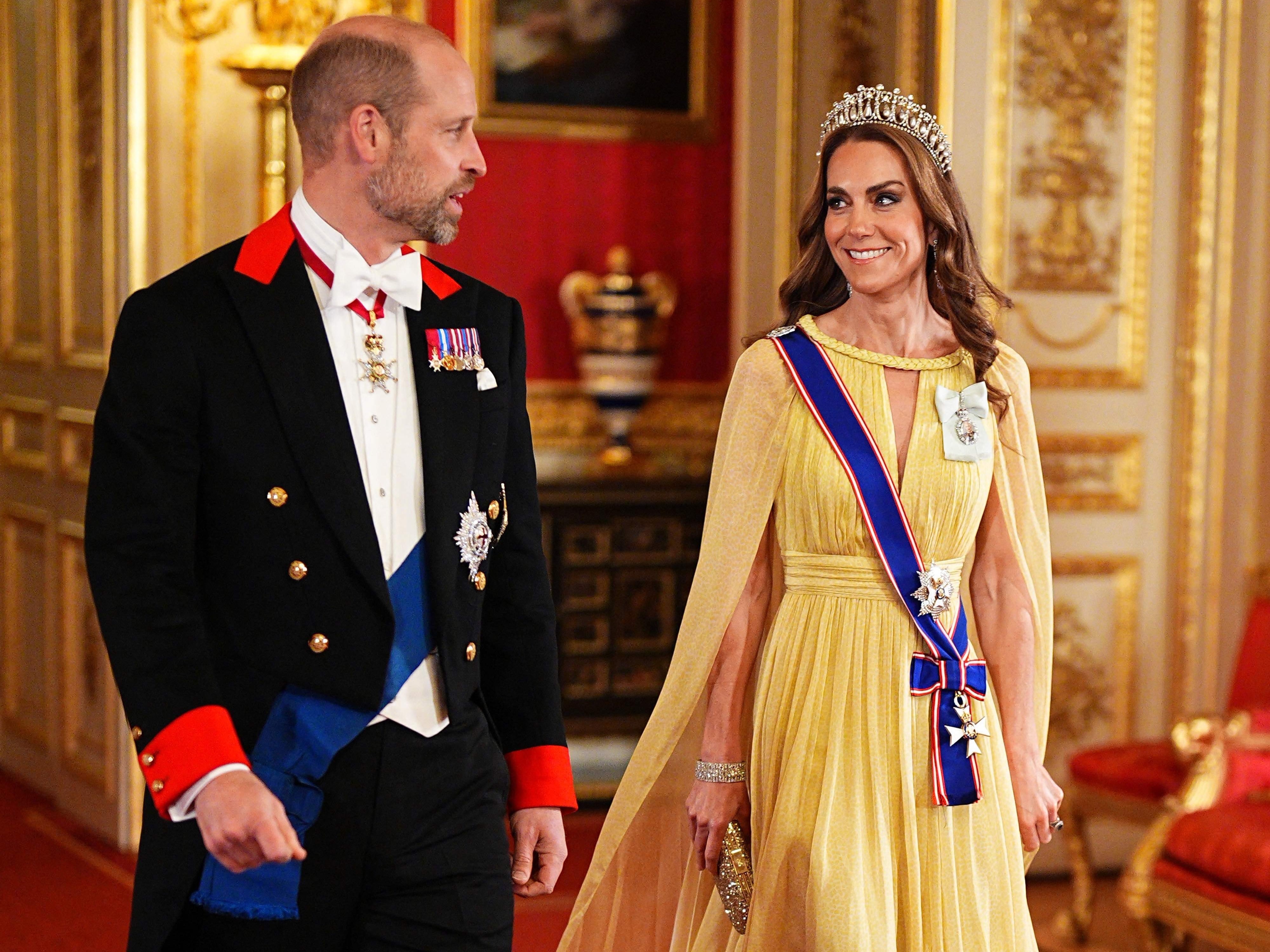Kate Middleton wears butter yellow Elie Saab dress with Princess Diana's  famous Lover's Knot tiara to attend royal banquet with Prince William |  Fashion Trends