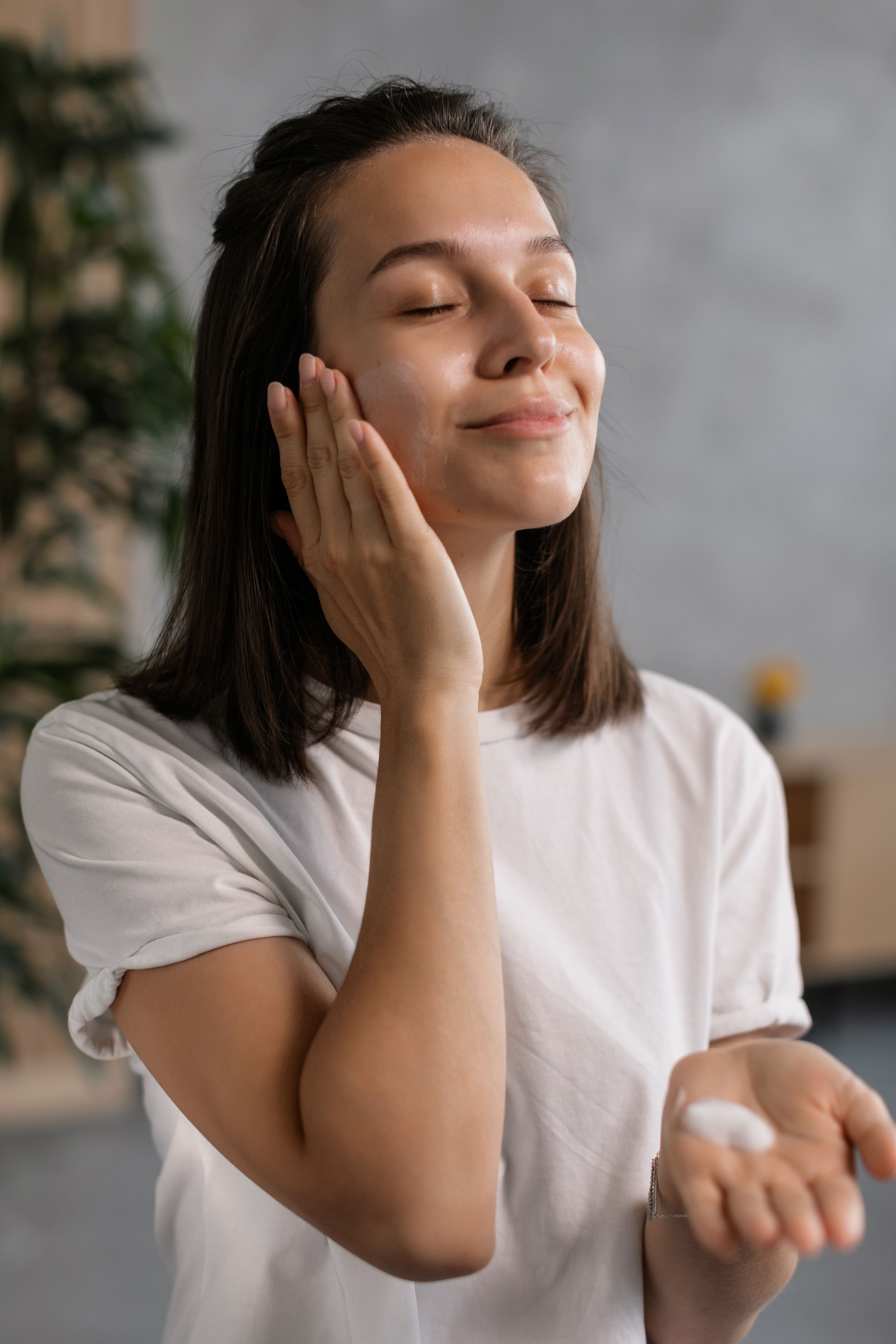 Start with a cleanser that you already use and following with your regular moisturiser. (Pexel) Start with a cleanser that you already use and following with your regular moisturiser. (Pexel)