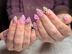 Easy to use at home press-on nails for the festive vibe
