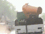 Lucknow: LMC Sprays Water on Roads in Lalbagh as AQI Crosses 220 | #shorts