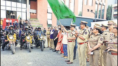 Pune police chief urges citizens to report drug sales