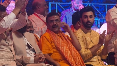 সততার বিনাশ নিশ্চিত! কলকাতার মাটিতে মুখ ফস্কে এ কী বললেন ‘রাম’ রণবীর! (PTI)