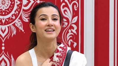 ১৫ বছরের প্রেম, ৪২-এও বিয়ের তাড়া নেই মনামীর! বিগ বস কুইনের প্রেমিককে চেনেন? ১৫ বছরের প্রেম, ৪২-এও বিয়ের তাড়া নেই মনামীর! বিগ বস কুইনের প্রেমিককে চেনেন?