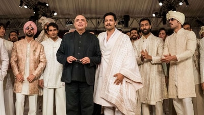 Celebrating the intersection of heritage craftsmanship and modern occasionwear, the showcase featured actor Ali Fazal as showstopper, presenting a contemporary expression of Indian menswear on the runway.
