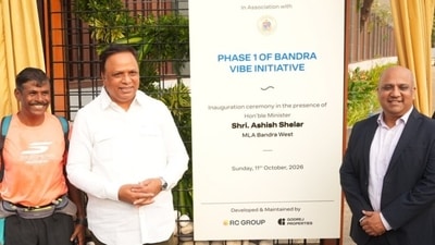 L to R: Vishvas Mote, Deputy Commissioner, BMC; Adv. Ashish Shelar, MLA; and Amitesh Shah, CEO, Mumbai MMR Region, Godrej Properties inaugurating the First Milestone of Bandra Bay Transformation.