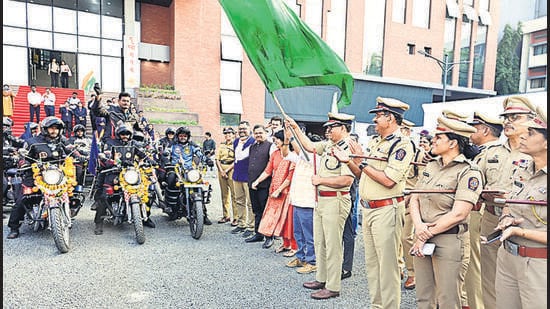 Pune police chief urges citizens to report drug sales