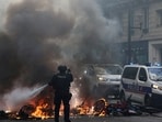 US warns Americans in Paris ahead of Steelers-Saints NFL game amid protests and rioting.