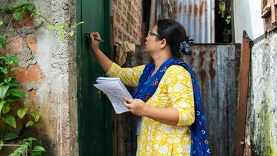 Under the existing Census criteria, a settlement is classified as a Census Town if it has a population of at least 5,000, a density of at least 400 people per square kilometre, and at least 75% of its male main working population engaged in non-agricultural activities. (ANI/ Representative)