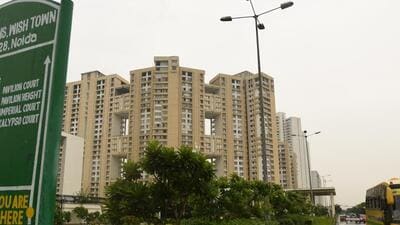 Residents of Jaypee Wish Town in Noida have raised concerns over the additional shared area maintenance (SAM) charges levied over and above the common area maintenance (CAM) charges. (HT ARCHIVE) Residents of Jaypee Wish Town in Noida have raised concerns over the additional shared area maintenance (SAM) charges levied over and above the common area maintenance (CAM) charges. (HT ARCHIVE)