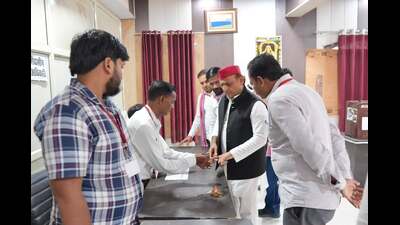 SP national president Akhilesh Yadav casting his vote for the MLC polls in Saifai on October 23. (Sourced) SP national president Akhilesh Yadav casting his vote for the MLC polls in Saifai on October 23. (Sourced)