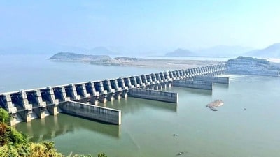 పోలవరం ప్రాజెక్ట్ (X) పోలవరం ప్రాజెక్ట్ (X)