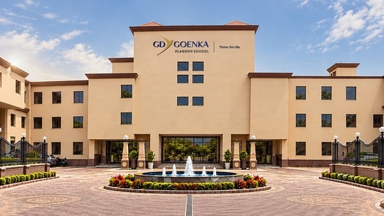 GD Goenka Flagship School, Sohna Road, Gurugram, follows the CBSE curriculum.