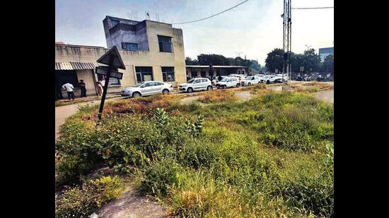 Visitors have also highlighted inadequate drinking water facilities, raising concerns over basic amenities. (HT)