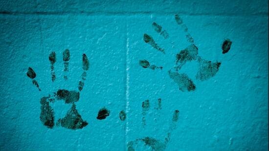 When her parents woke up later in the morning and could not find her inside the apartment, they began searching the building premises and found her on the ground floor. (Unsplash)