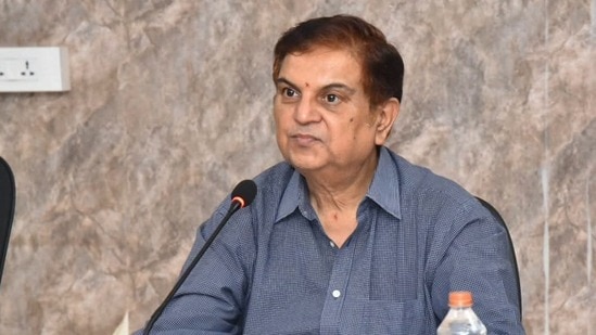 ఆంధ్రప్రదేశ్ రాష్ట్ర ఎన్నికల కమిషనర్ అనిల్ చంద్ర పునేఠా