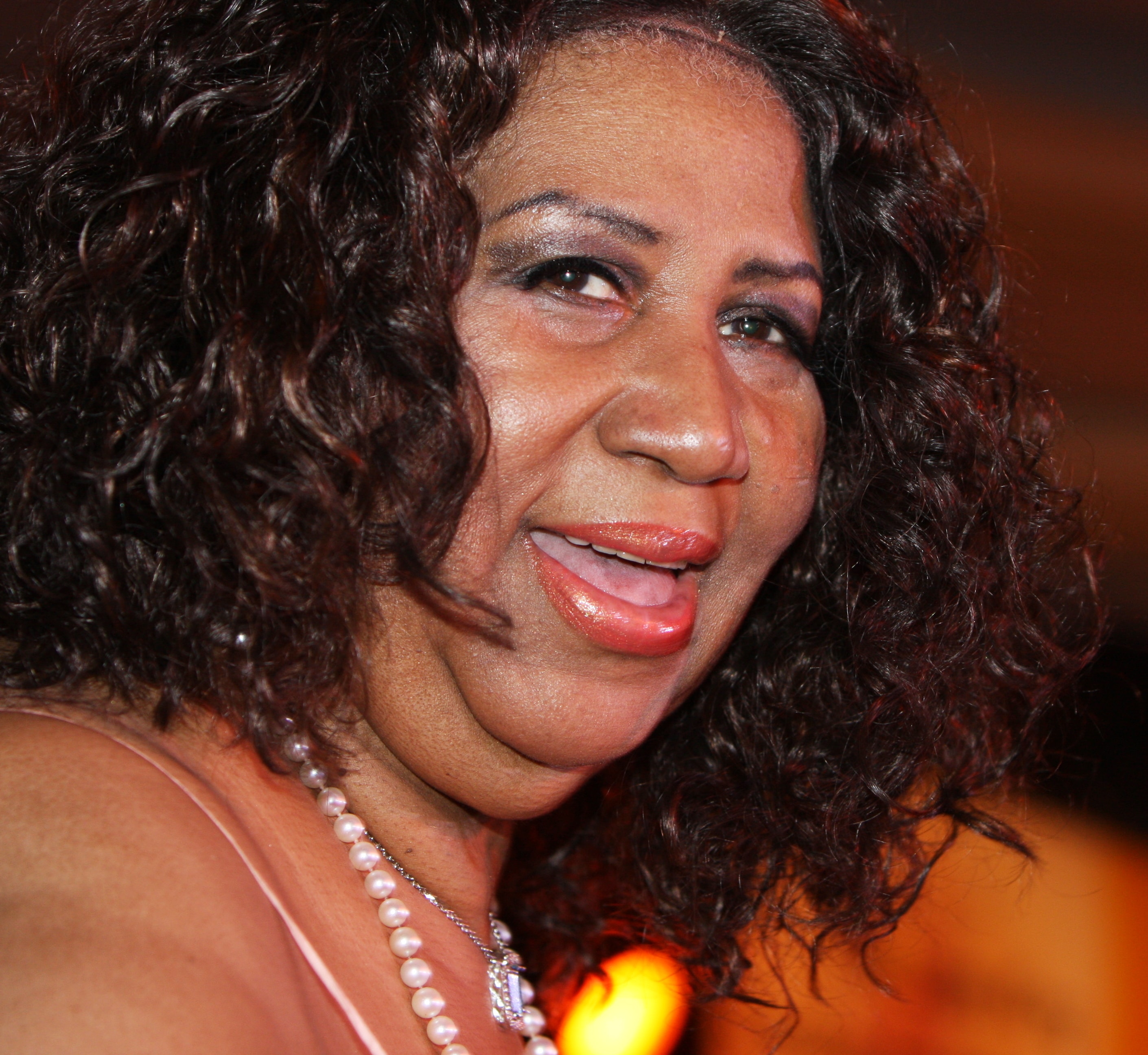 A Michigan jury ruled in under an hour that a handwritten 2014 document found in Aretha Franklin’s couch was her valid will. The decision favored sons Kecalf and Edward over Ted White, who backed an earlier version, and helped resolve a dispute over the singer’s estate. (Wikimedia Commons) A Michigan jury ruled in under an hour that a handwritten 2014 document found in Aretha Franklin’s couch was her valid will. The decision favored sons Kecalf and Edward over Ted White, who backed an earlier version, and helped resolve a dispute over the singer’s estate. (Wikimedia Commons)