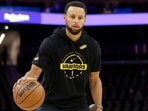 Stephen Curry is expected to consult with the team’s training staff before making a final decision.
