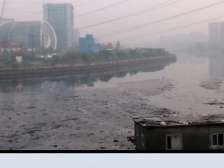 Mumbai Smog: Hazy Conditions Engulf Bandra Kurla Complex