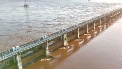 <p>ఈ ప్యాకేజీ బుకింగ్స్ మరియు ఇతర వివరాల కోసం ఐఆర్సీటీసీ అధికారిక వెబ్సైట్ ( <a href="https://www.irctctourism.com/" target="_blank">https://www.irctctourism.com/</a> ) ను సందర్శించవచ్చు లేదా ఈ క్రింది ఫోన్ నంబర్లలో నేరుగా సంప్రదించవచ్చు: 8287932229 / 8287932228 / 9701360701.</p> <p>ఈ ప్యాకేజీ బుకింగ్స్ మరియు ఇతర వివరాల కోసం ఐఆర్సీటీసీ అధికారిక వెబ్సైట్ ( <a href="https://www.irctctourism.com/" target="_blank">https://www.irctctourism.com/</a> ) ను సందర్శించవచ్చు లేదా ఈ క్రింది ఫోన్ నంబర్లలో నేరుగా సంప్రదించవచ్చు: 8287932229 / 8287932228 / 9701360701.</p>