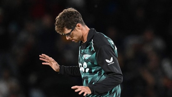 IND vs NZ, 2nd T20I Updates: Santner accounts for Dhir; NZ in driver's seat