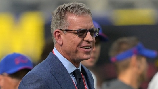 Troy Aikman would consider the possibility of Dallas return if Jerry Jones were willing to discuss it with him.