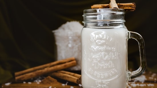 Can rinsing your hair with rice water make it grow longer and thicker? (Pexel)