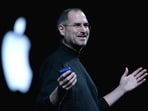 Peter Thiel praised Apple's business success but argued that the company had lost its innovative vision after Steve Jobs died.
