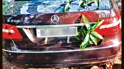 Mercedes driven by judge’s minor son kills scooter rider in Kochi Mercedes driven by judge’s minor son kills scooter rider in Kochi