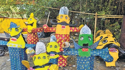 Gurugram’s effigy-makers, sitting in the sweltering sun, try to keep up with changing tastes and ambitions. (HT PHOTO) Gurugram’s effigy-makers, sitting in the sweltering sun, try to keep up with changing tastes and ambitions. (HT PHOTO)
