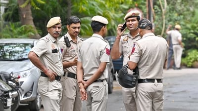 Deputy commissioner of police (south) Anant Mittal said the school received an email with the subject line “Bombs Placed in Your Building”. (Sanjeev Verma/ HT Photo/ Representational) Deputy commissioner of police (south) Anant Mittal said the school received an email with the subject line “Bombs Placed in Your Building”. (Sanjeev Verma/ HT Photo/ Representational)