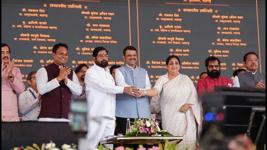 Maharashtra Chief Minister Devendra Fadnavis, along with State Deputy Chief Ministers Eknath Shinde and Sunetra Ajit Pawar, inaugurates various connectivity projects at Panvel (ANI)
