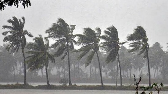తుపాను ముప్పు - కీలక సూచనలు
