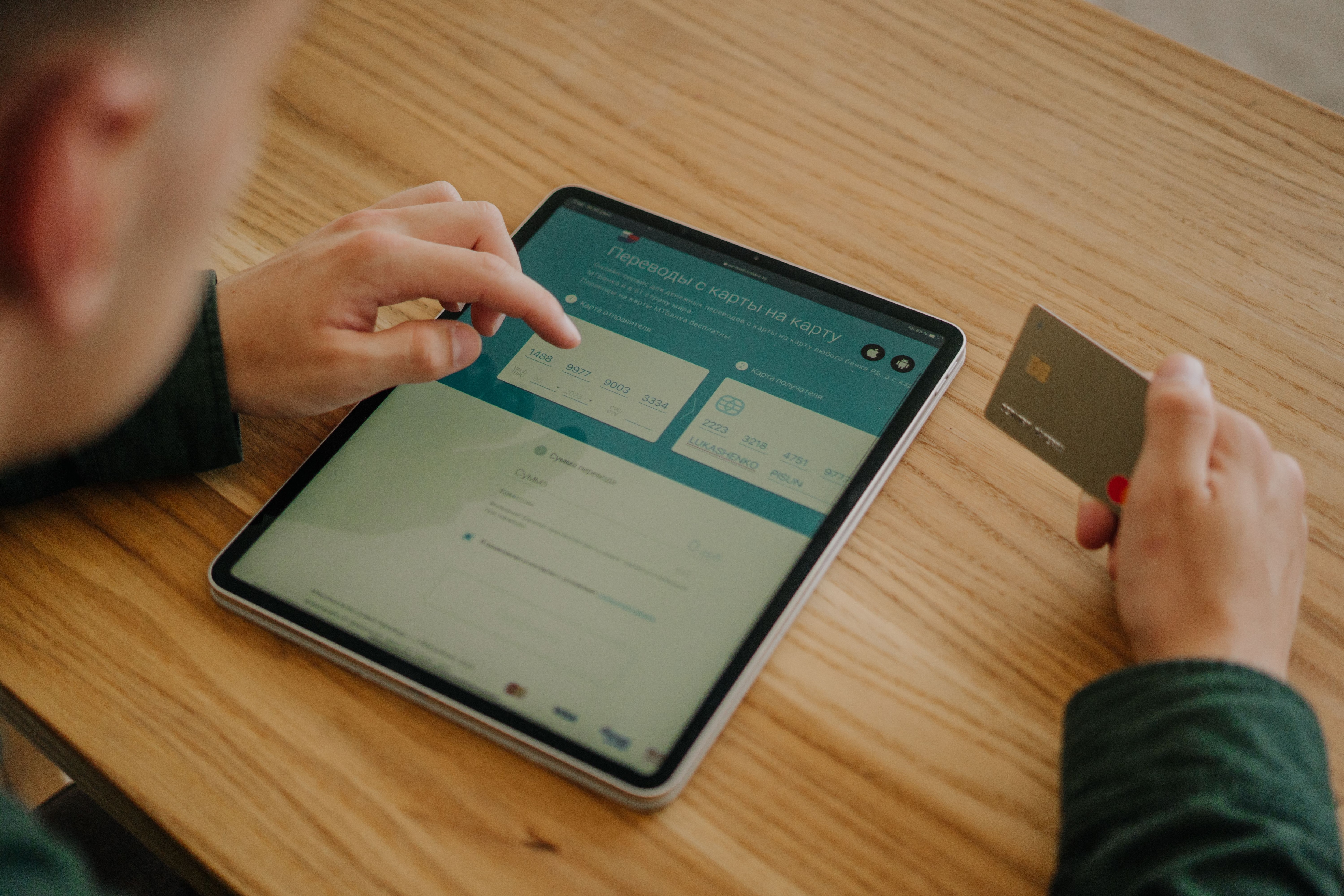 Before spending fresh money, review your balances and see where they can be redeemed. (Pexel) Before spending fresh money, review your balances and see where they can be redeemed. (Pexel)
