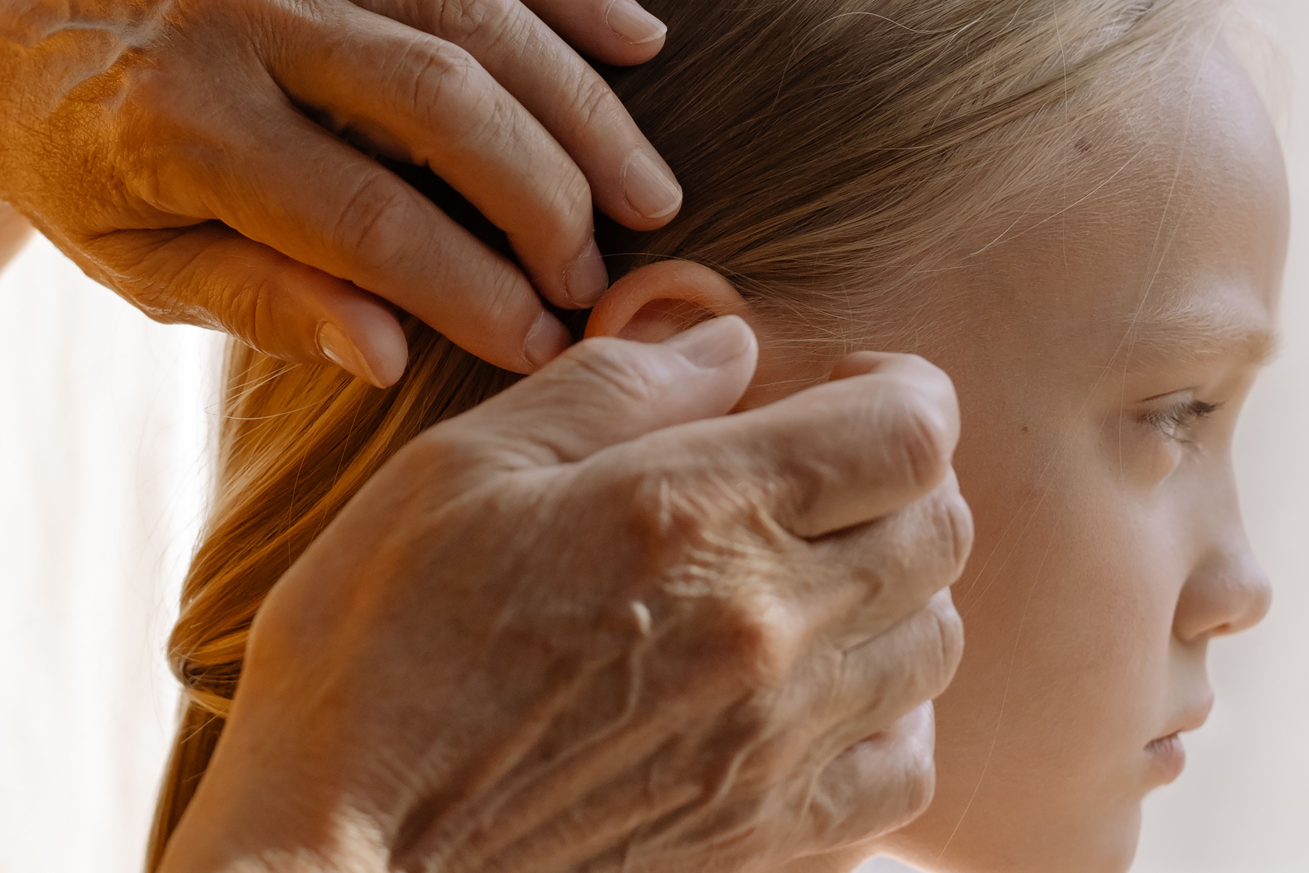 Ear popping during a flight is a common physiological response to changes in air pressure, particularly during take-off and landing. (Pexel) Ear popping during a flight is a common physiological response to changes in air pressure, particularly during take-off and landing. (Pexel)