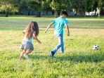 WHO guidance calls for infants to move throughout the day. (Freepik)