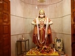 The idol at Hanuman Setu temple. (DEEPAK GUPTA/HT PHOTO)