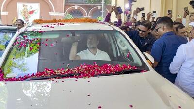 LoP in the Lok Sabha Rahul Gandhi reaches the Sultanpur court on Monday. (PTI PHOTO)
