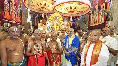 పౌర్ణమి గరుడసేవ