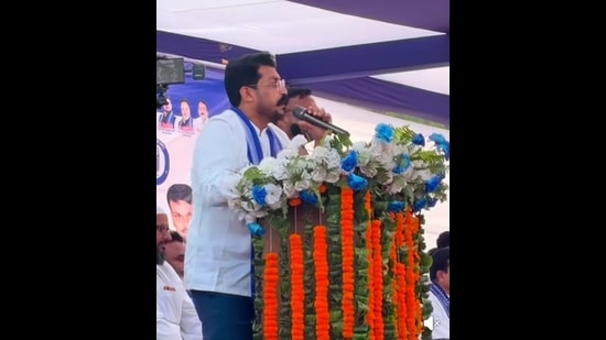 ASP (Kanshi Ram) chief and Nagina MP Chandrashekhar Azad addressing a public meeting in Prayagraj on October 26. (HT photo)