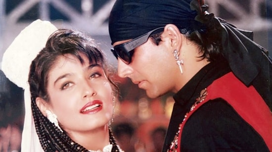 Akshay Kumar, Raveena Tandon, Suniel Shetty's Mohra returns after 32 years, re-release date announced.