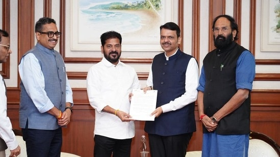 తుమ్మిడిహెట్టి బ్యారేజీపై తెలంగాణ, మహారాష్ట్ర సమావేశం