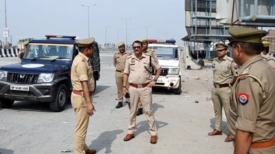 The police said the injured man took help from men on a bike, and they dropped him home nearby. (Representative Image (Sakib Ali/HT)) The police said the injured man took help from men on a bike, and they dropped him home nearby. (Representative Image (Sakib Ali/HT))