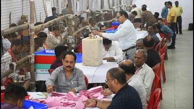 Counting of votes underway in Lucknow on Tuesday. (Deepak Gupta/HT)