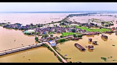 The Bihar government will seek funds from the Centre to remove sand and silt from farmlands and fisheries affected in the recent floods in the state, an official statement said on Tuesday. (HT Photo) The Bihar government will seek funds from the Centre to remove sand and silt from farmlands and fisheries affected in the recent floods in the state, an official statement said on Tuesday. (HT Photo)