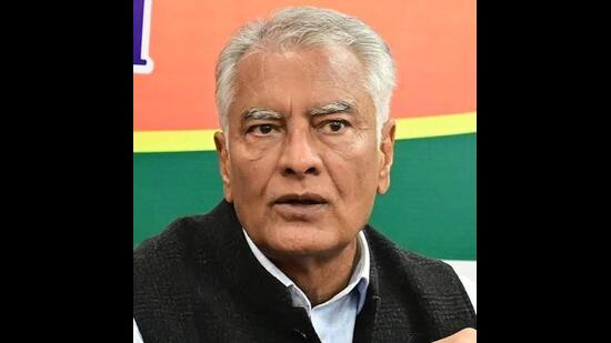 In his letter dated October 26, Jakhar referenced specific incidents claiming they demonstrate government complicity in the illicit trade. (HT File)