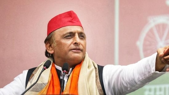 Samajwadi Party chief Akhilesh Yadav on Tuesday accused the administration of delaying vote counting in the Lucknow Division MLC elections. Samajwadi Party chief Akhilesh Yadav on Tuesday accused the administration of delaying vote counting in the Lucknow Division MLC elections.