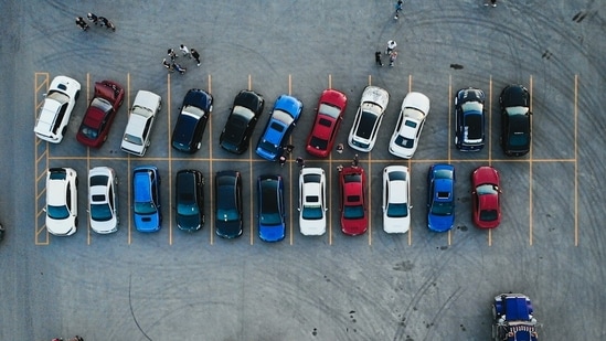 The New Delhi Municipal Council plans to upgrade all 157 parking sites in its jurisdiction, with parking rates expected to rise by 40-50%.