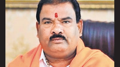 Don’t attend last rites of farmers who die by suicide: Sena MLA Sanjay Gaikwad Don’t attend last rites of farmers who die by suicide: Sena MLA Sanjay Gaikwad